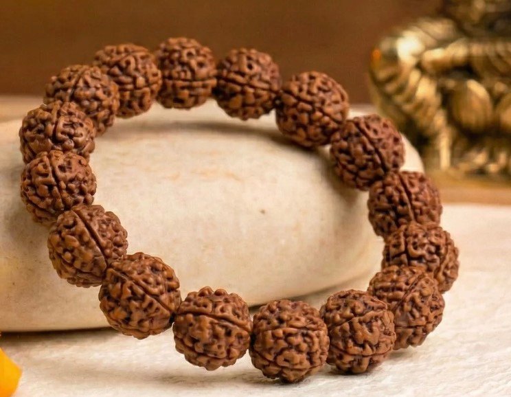 7 Mukhi Wealth Bracelet